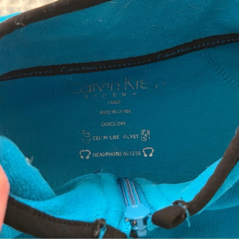 Calvin Klein Performance Vibrant Blue Fleece Vest - Picture 5 of 6